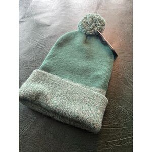 Carhartt Knit Pom-Pom Cuffed Beanie/ Brand New with tags